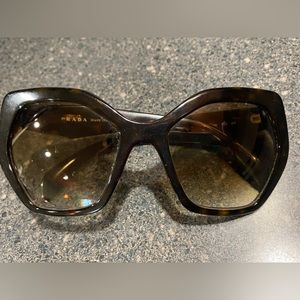 Prada tortoise shell Women’s Sunglasses